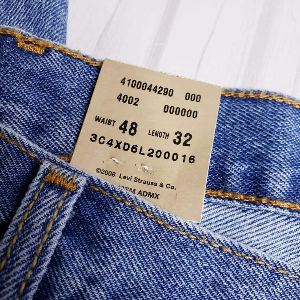 Levi's 550 Men's Relaxed Fit Blue Jeans Size 48x32 Big & Tall